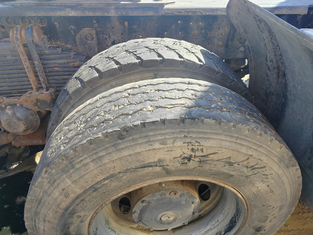 BEIBEN ND* 6x4 Седельный тягач ND4250BD5J7Z25 (Дизельный, 12,5 л, 551 л.с., МТ)