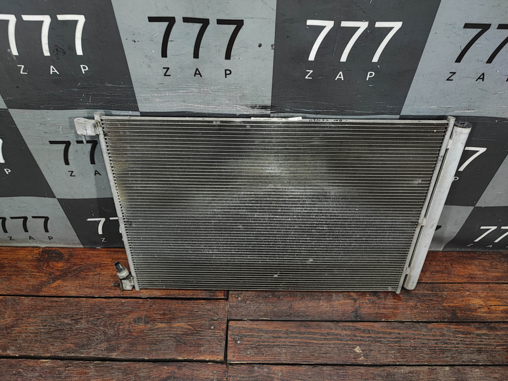 Радиатор кондиционера Mercedes C-Class (W205)  Б/У Оригинал A0995000454