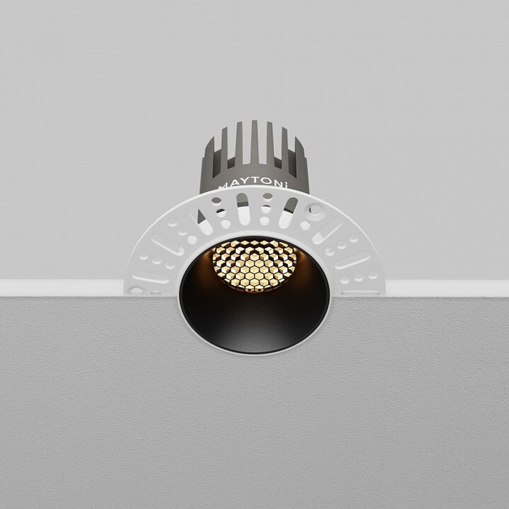 Встраиваемый светильник Maytoni  DL124-10W-2.7K-TRS-B