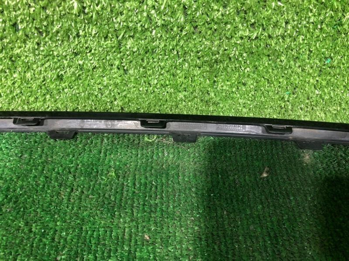 Молдинг переднего бампера VW Polo Sedan (2015-2020)