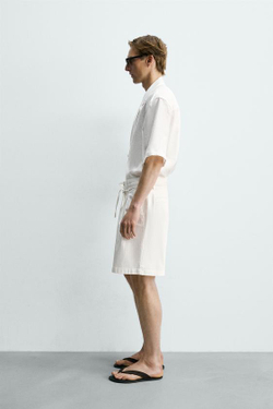 ZARA ШОРТЫ RELAXED FIT СО СКЛАДКАМИ, ЭКРЮ