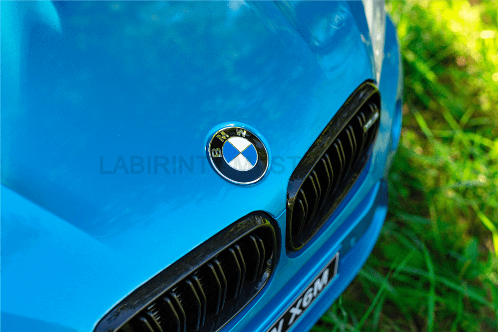 Детский двухместный электромобиль "BMW X6M" JJ2199 12V
