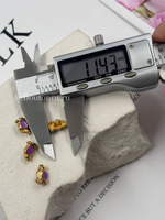 Пуговицы "Роза" золотистые с фиолетовой эмалью