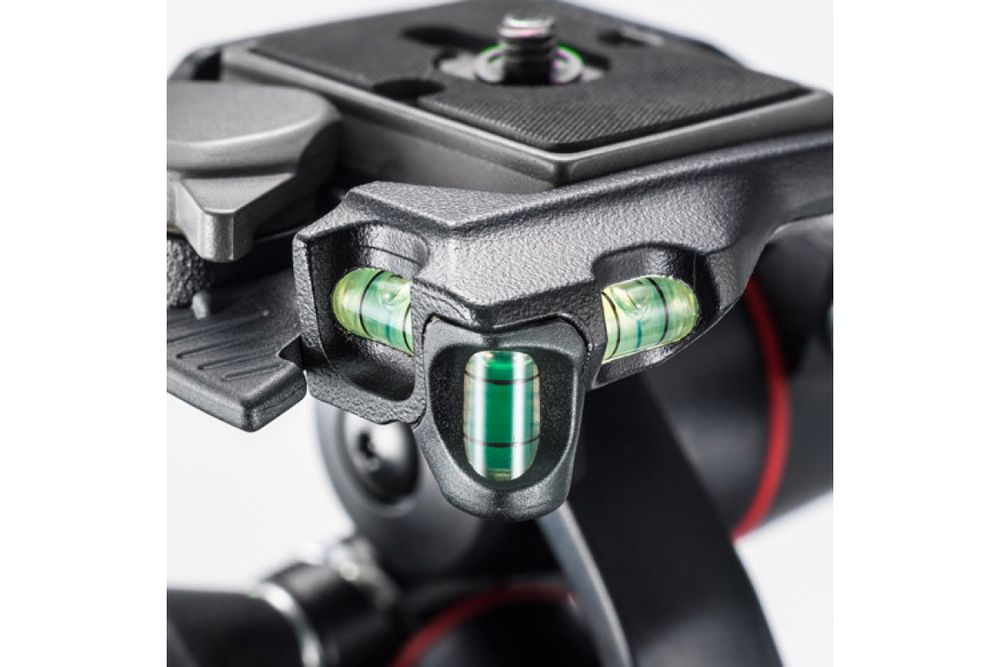 Штатив Manfrotto MK190XPRO3-BHQ2 алюминиевый сплав (с головой)