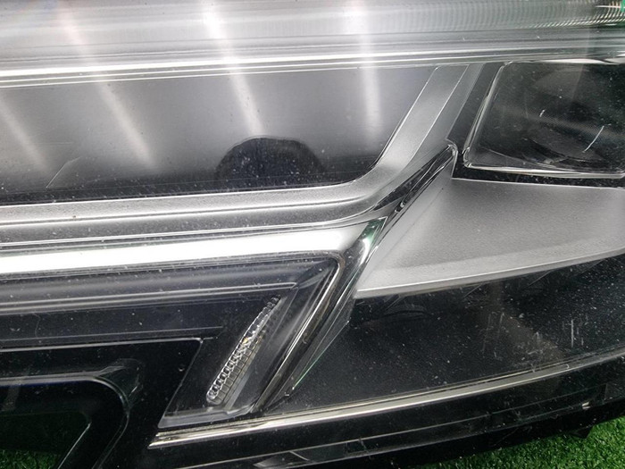 Фара левая Audi A4 B9 (2015-2020) LED