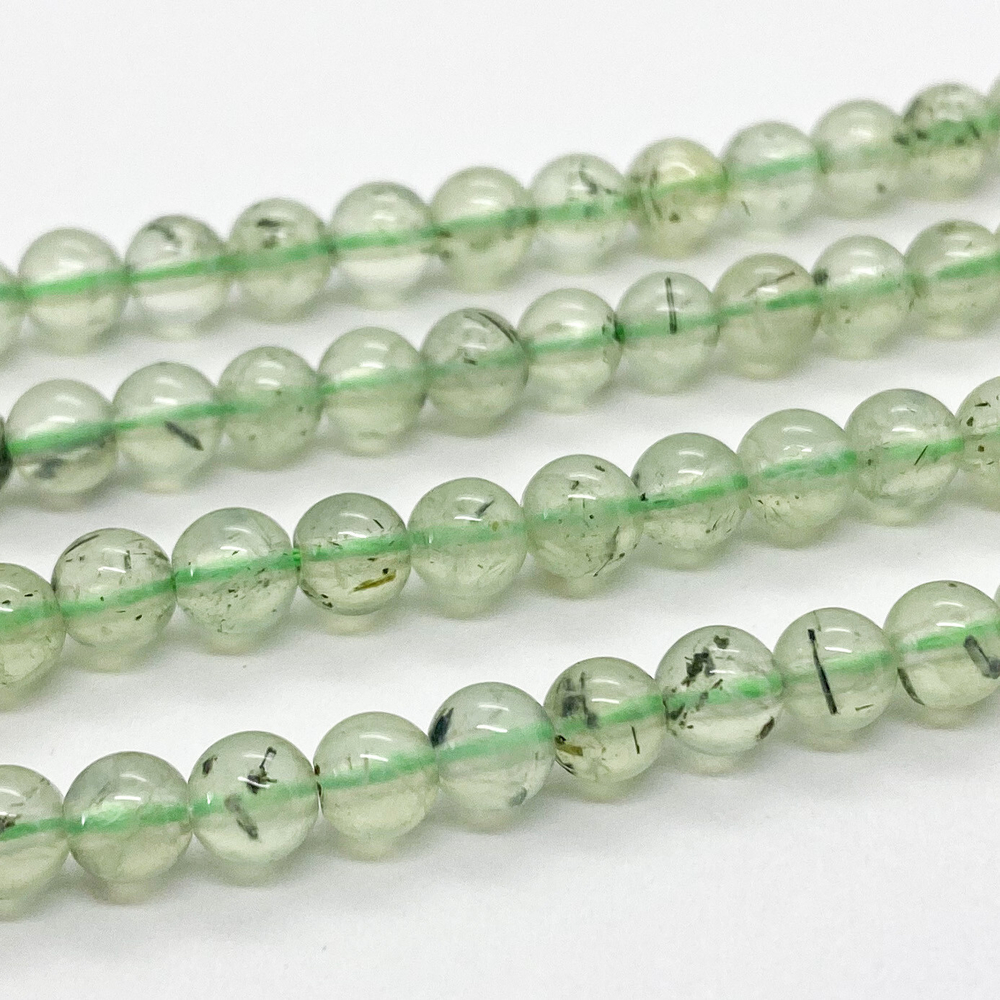 Пренит бусины, диаметр 5-5,4 мм, цена за отрезок 19 см (1/2 нити)