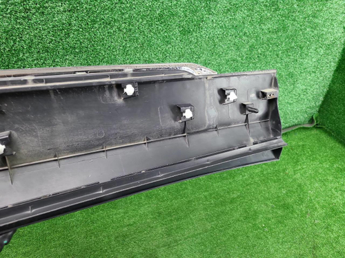 Накладка двери передняя левая VW Tiguan 2 (16-нв)