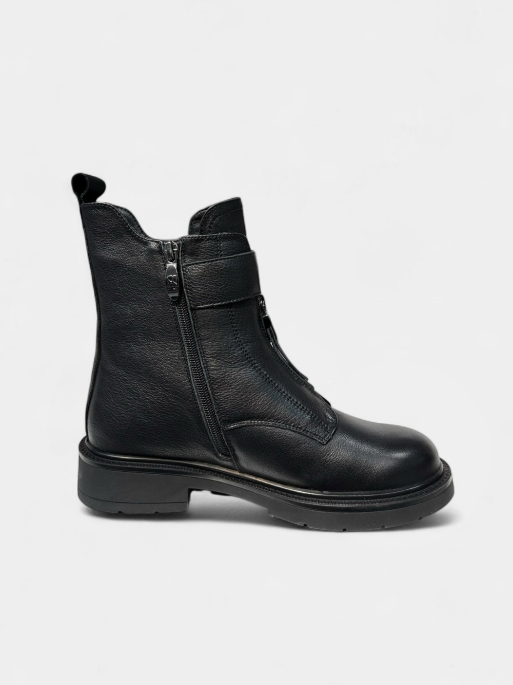 Ботинки из натуральной кожи