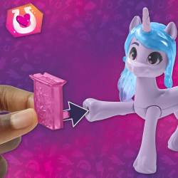 My Little Pony - Базовая пони с аксессуарами Иззи Мунбоу F5252 / артикул   F3869 F5252  / GTIN 5010994126070