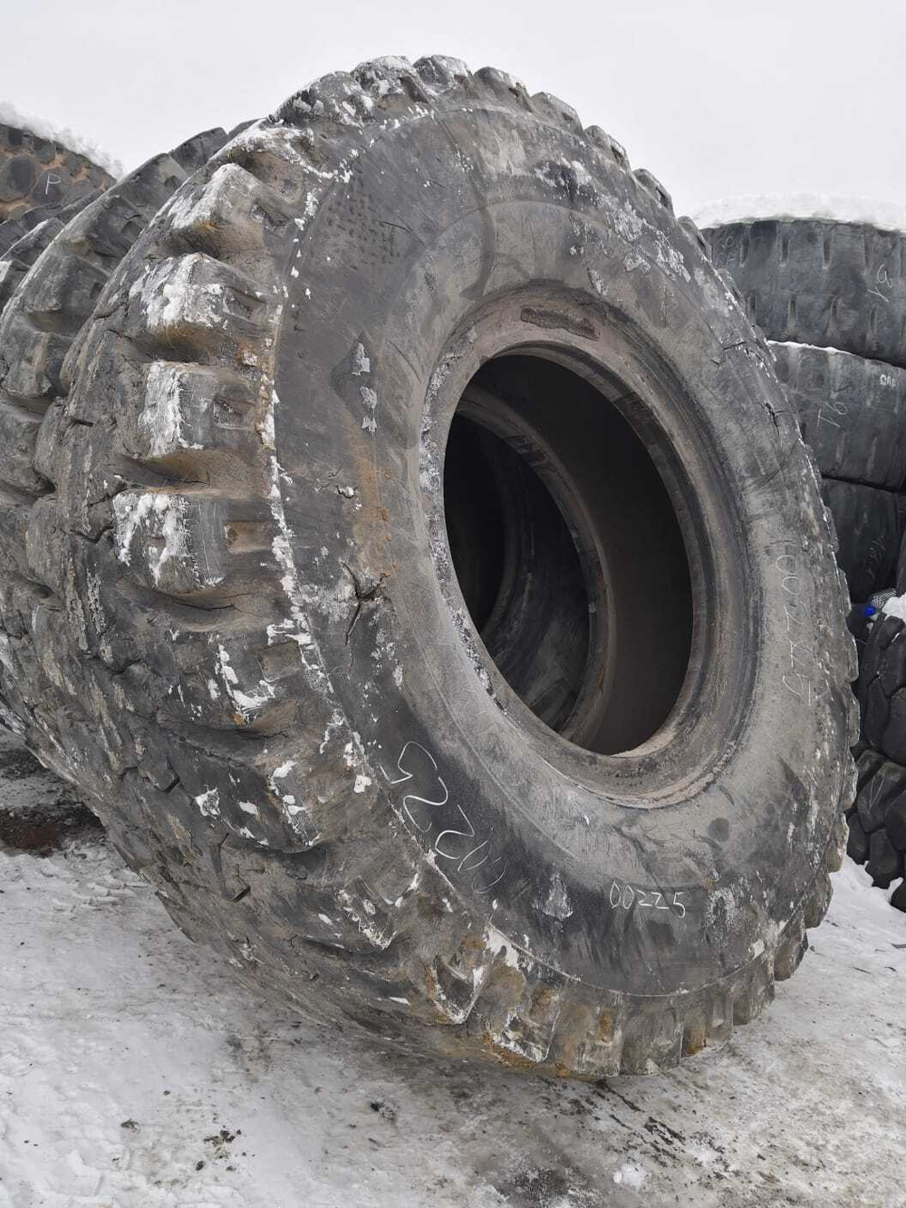 33.00R51 Michelin XDR2 шина б/у