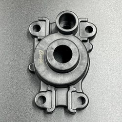 Корпус помпы охлаждения Yamaha 40-50, F40-60 (Omax)