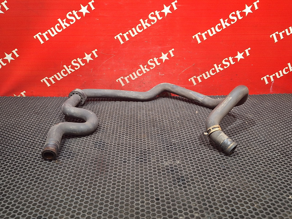 Патрубок отопителя