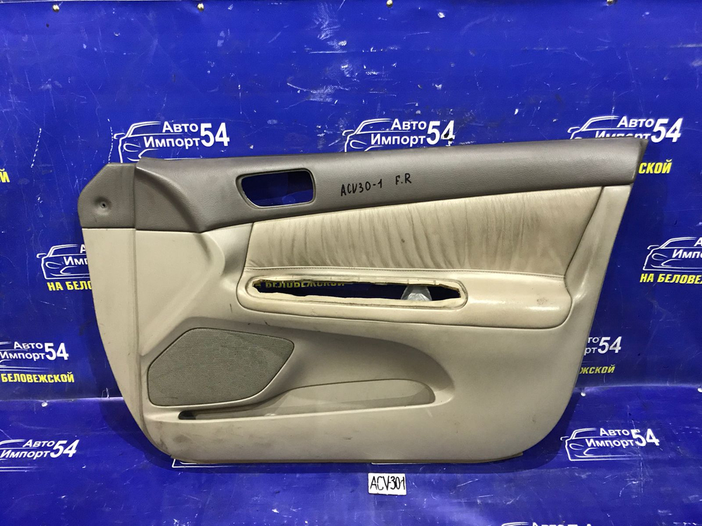 Обшивка двери TOYOTA CAMRY 2002
