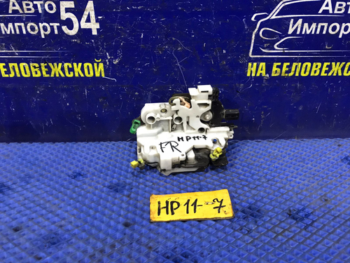 Замок двери передней правой NISSAN PRIMERA 1998