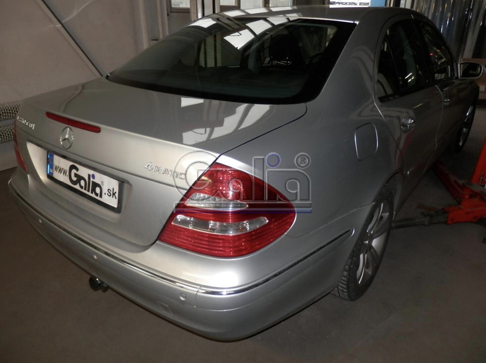 Оцинкованный фаркоп на Mercedes E-Class w211 седан 2002-2009 (без электрики), Galia M104C