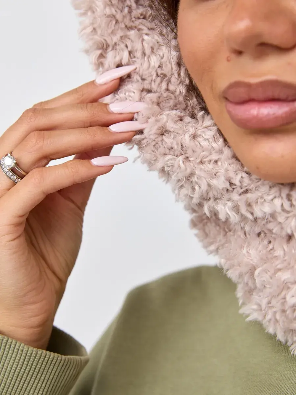 Капор зимний вязаный капюшон на флисе