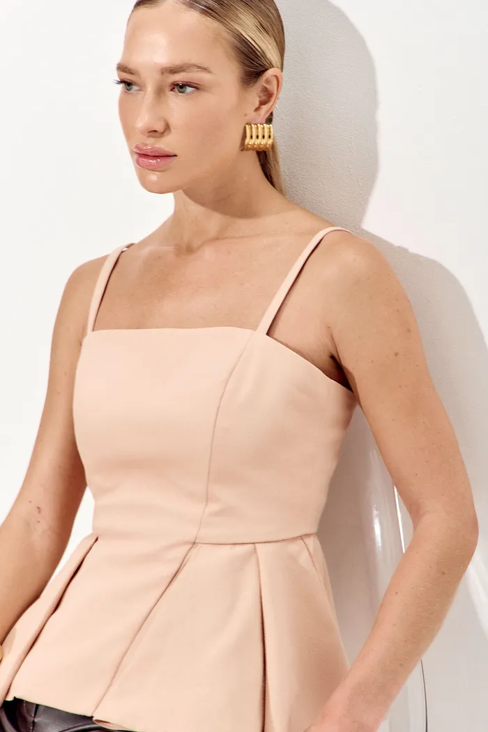 Корсет с баской из денима карамельного цвета