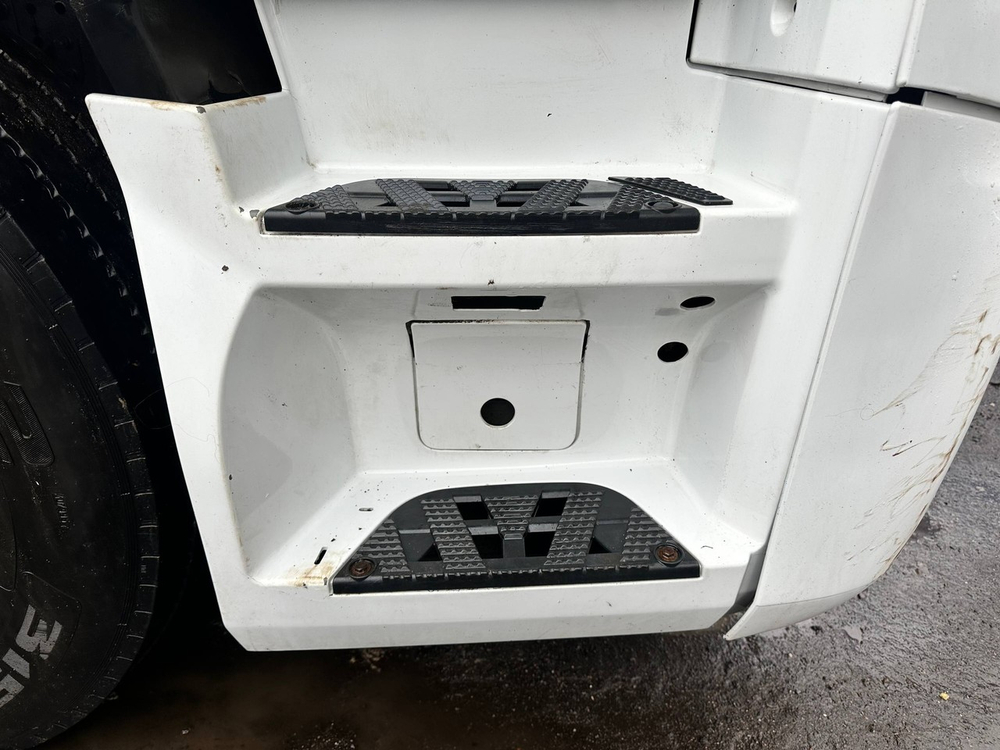 Бампер в сборе ноускат 2019г.