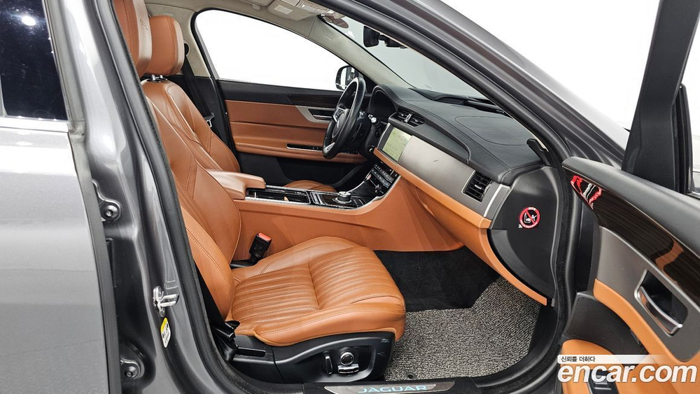 Jaguar XF (X260) 20d Portfolio AWD (11.2019)