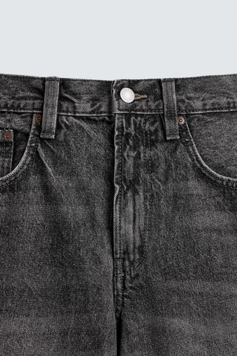 ZARA ДЖИНСОВЫЕ ШОРТЫ-БЕРМУДЫ СВОБОДНОГО КРОЯ, ЧЕРНЫЙ