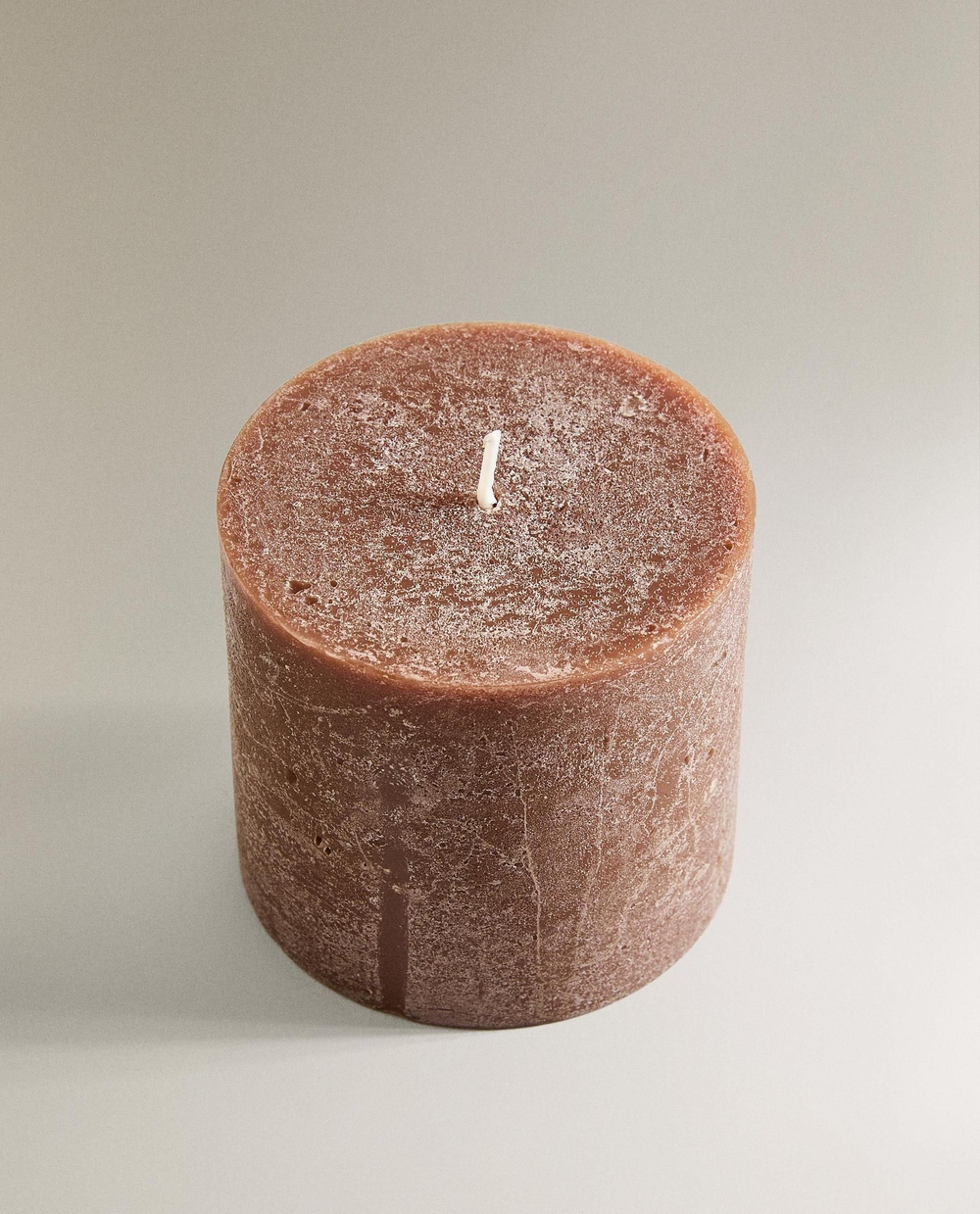 Zara Home - Маленькая цилиндрическая ароматическая свеча соленая карамель