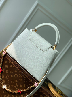 Louis Vuitton Capucines BB