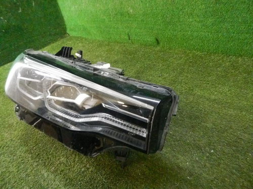 Фара правая BMW X7 G07 (2019-2022) LED
