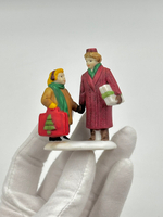 Фигурка Женщина с девочкой Department 56