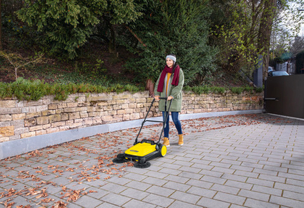 Ручная подметальная машина Karcher S4 Twin, 68 см