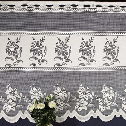 Занавеска "Ф. ВЬЮНОК" сверху - прорези для продевания гардинной штанги, цвет белый, Польша.