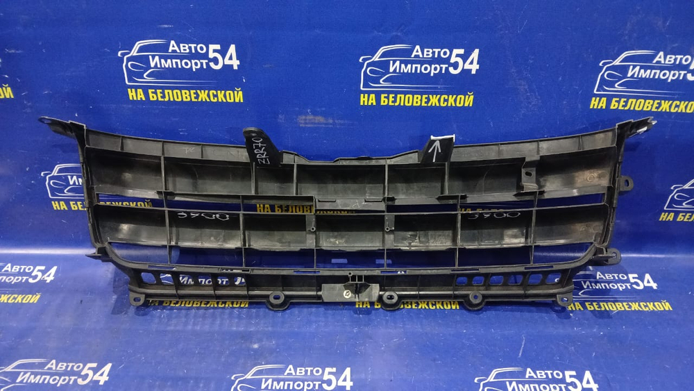 Решетка радиатора TOYOTA NOAH 2007-2010