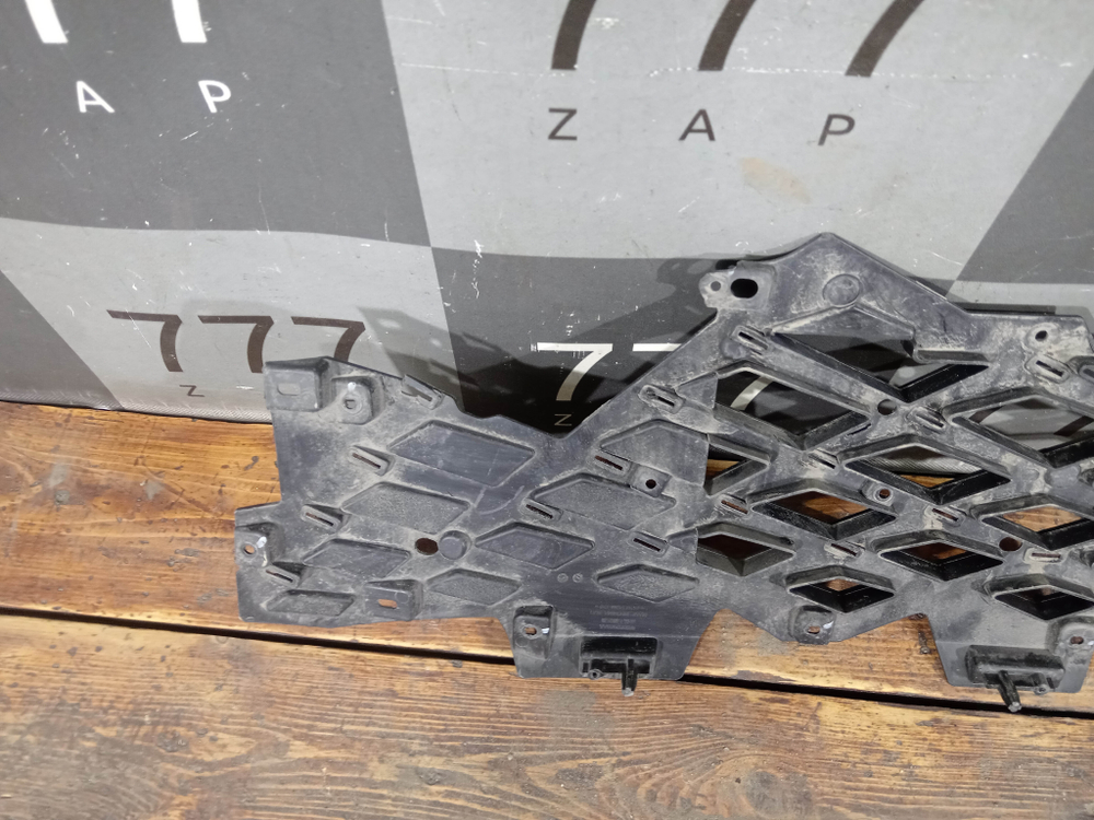 Решетка переднего бампера Exeed LX 23-нв Б/У Оригинал 602002989AA