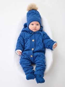 Комплект вязаный новорожденному: комбинезон+шапка+пинетки