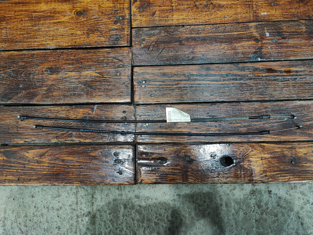 Трос замка капота Audi A5 (F5) 16-нв Б/У Оригинал 8W6823529