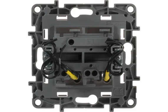 Выключатель Legrand Etika 2-клавишный с индикатором белый 25646