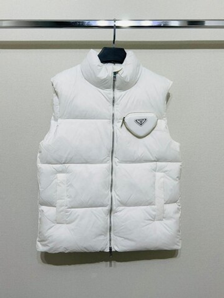 Жилет Prada