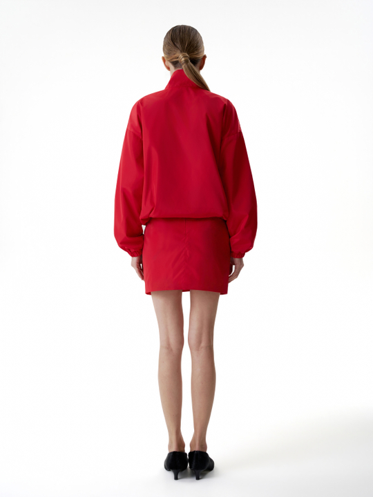 Бомбер из нейлона красный