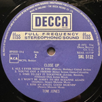 Tom Jones – Close Up (Англия)