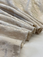 Жаккард альпака с шелком и п/а молочный с абстрактным принтом