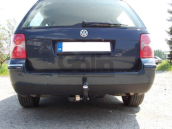 Оцинкованный фаркоп на Volkswagen Passat B5 седан/универсал 4WD 1996-2005 (без электрики), Galia V050A