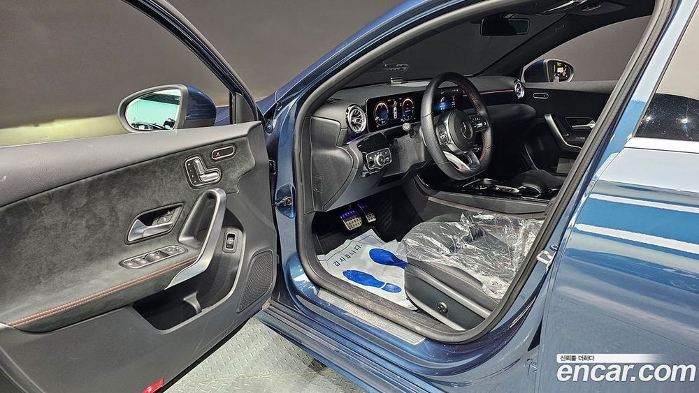 Mercedes-Benz A-Class W177 A250 4MATIC Sedan (04.2020)