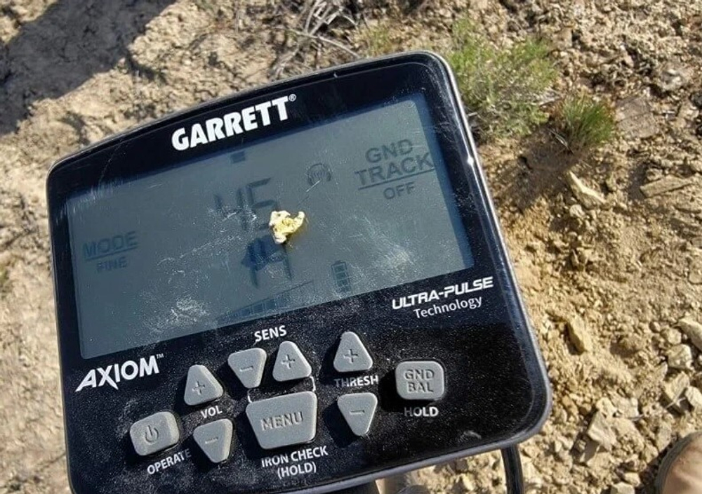 Металлоискатель Garrett Axiom с двумя катушками (13x11″ DD и 11x7″ Mono) + беспроводные наушники MS-3