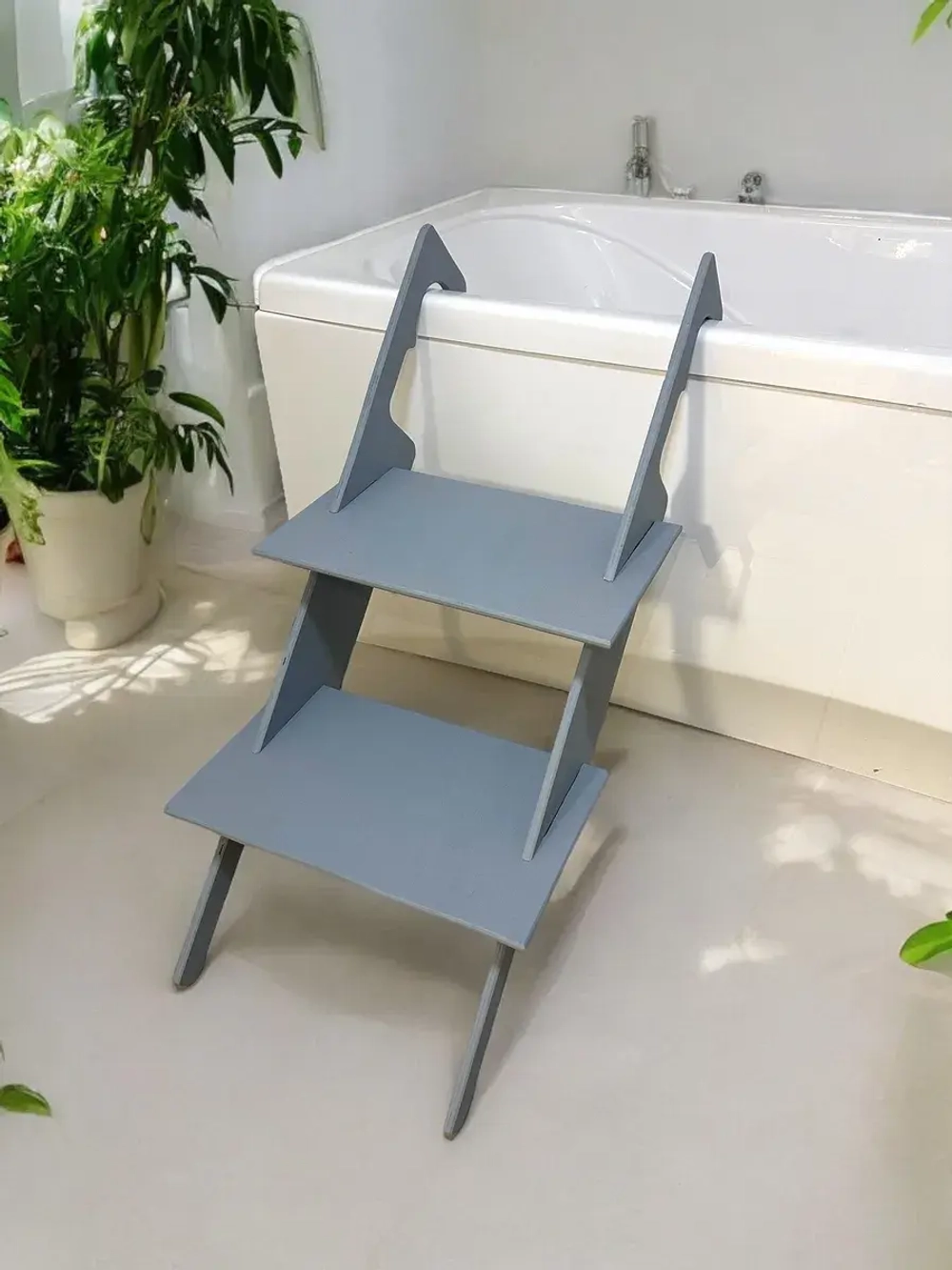 Лестница для собак в ванную