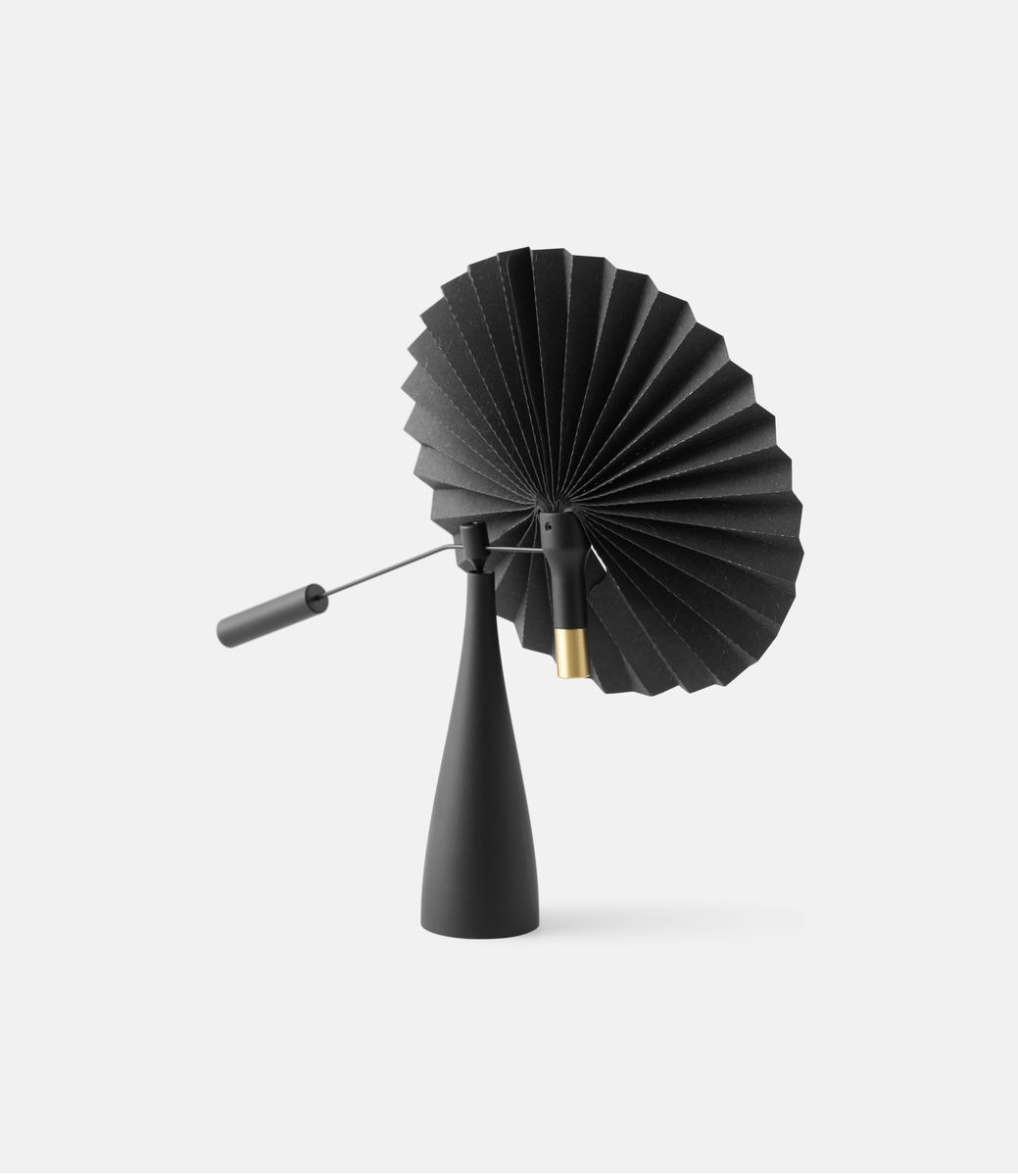 Antou Kami Kinectic Diffuser Black Daisy — кинетический аромадиффузор