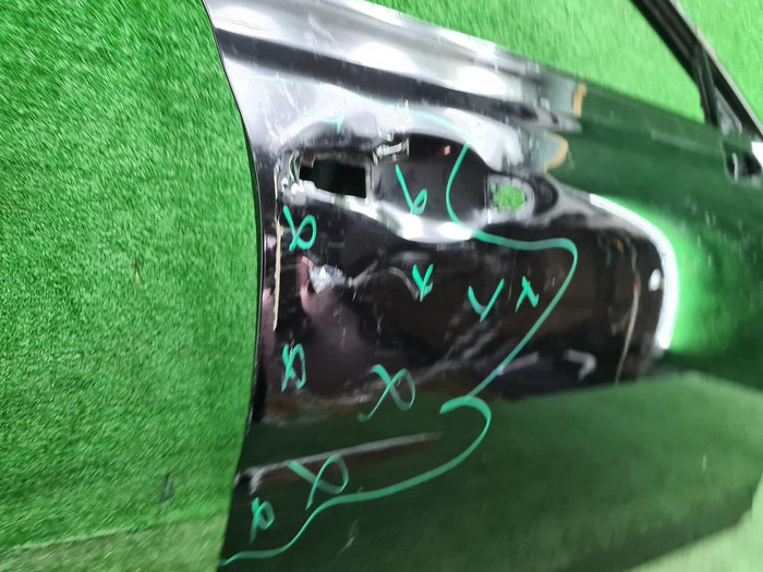 Дверь передняя правая Genesis G90 (2016-2022)