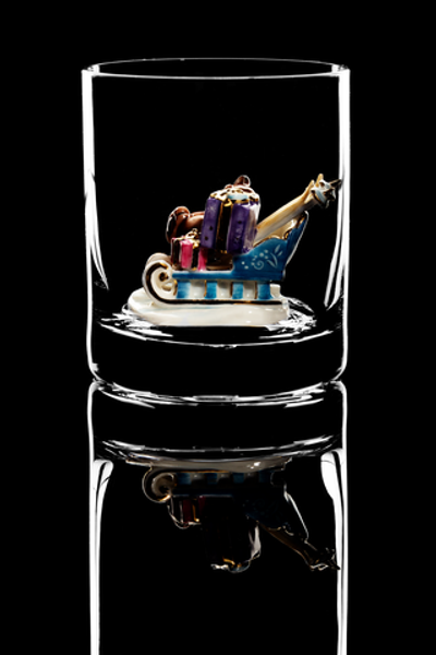 Бокал для виски "Новогодние сани с подарками". (Вариант "Бирюзовые сани").