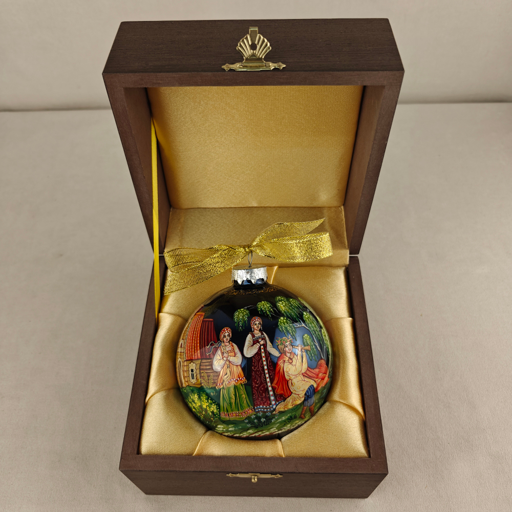 Шар новогодний с ручной росписью Палех "Снегурочка" в футляре