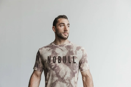 Футболка NOBULL бежевая в пятнах