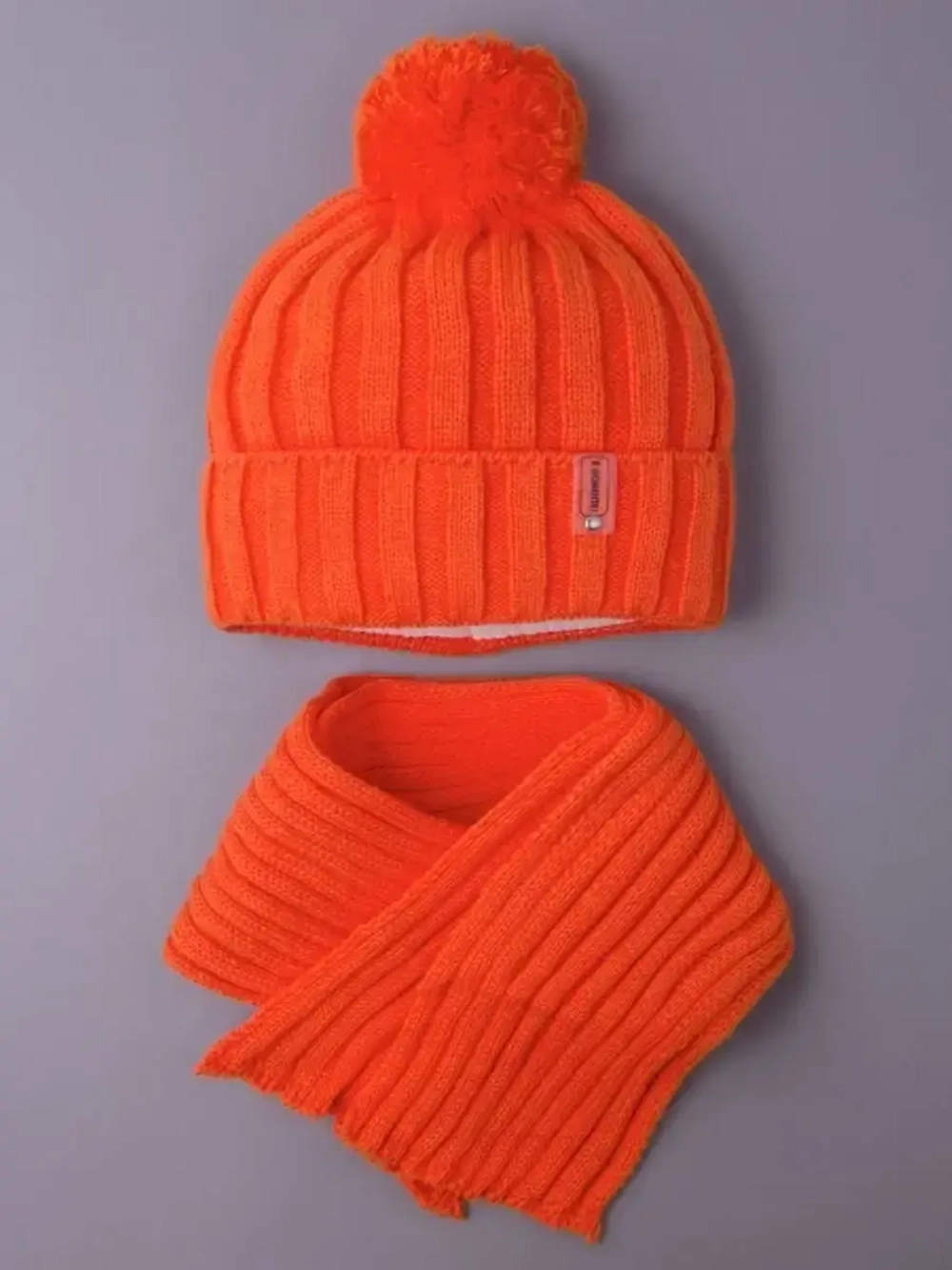 Шапка детская осенняя и шарф