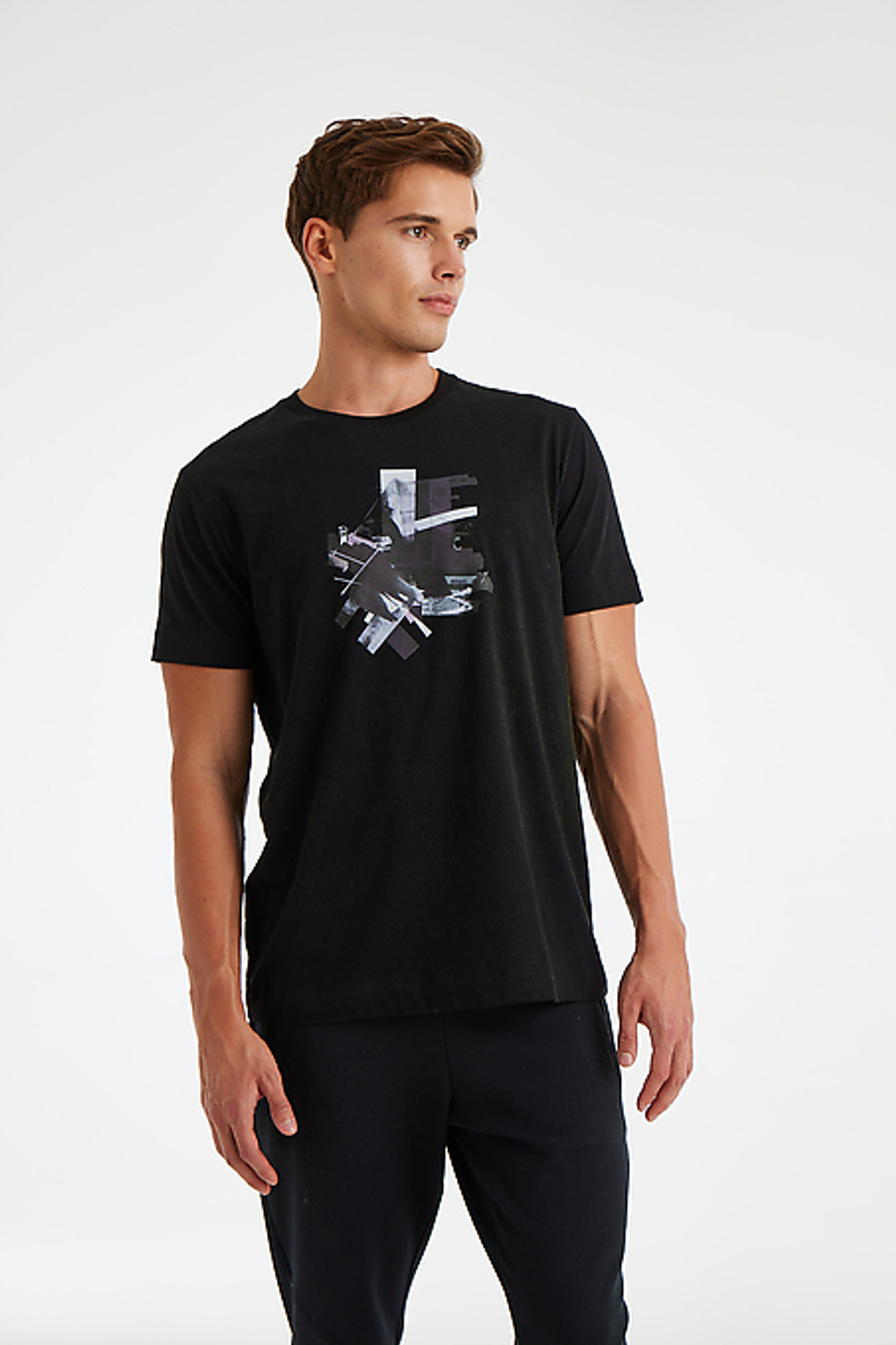 Футболка мужская Otherwordly Dark черный